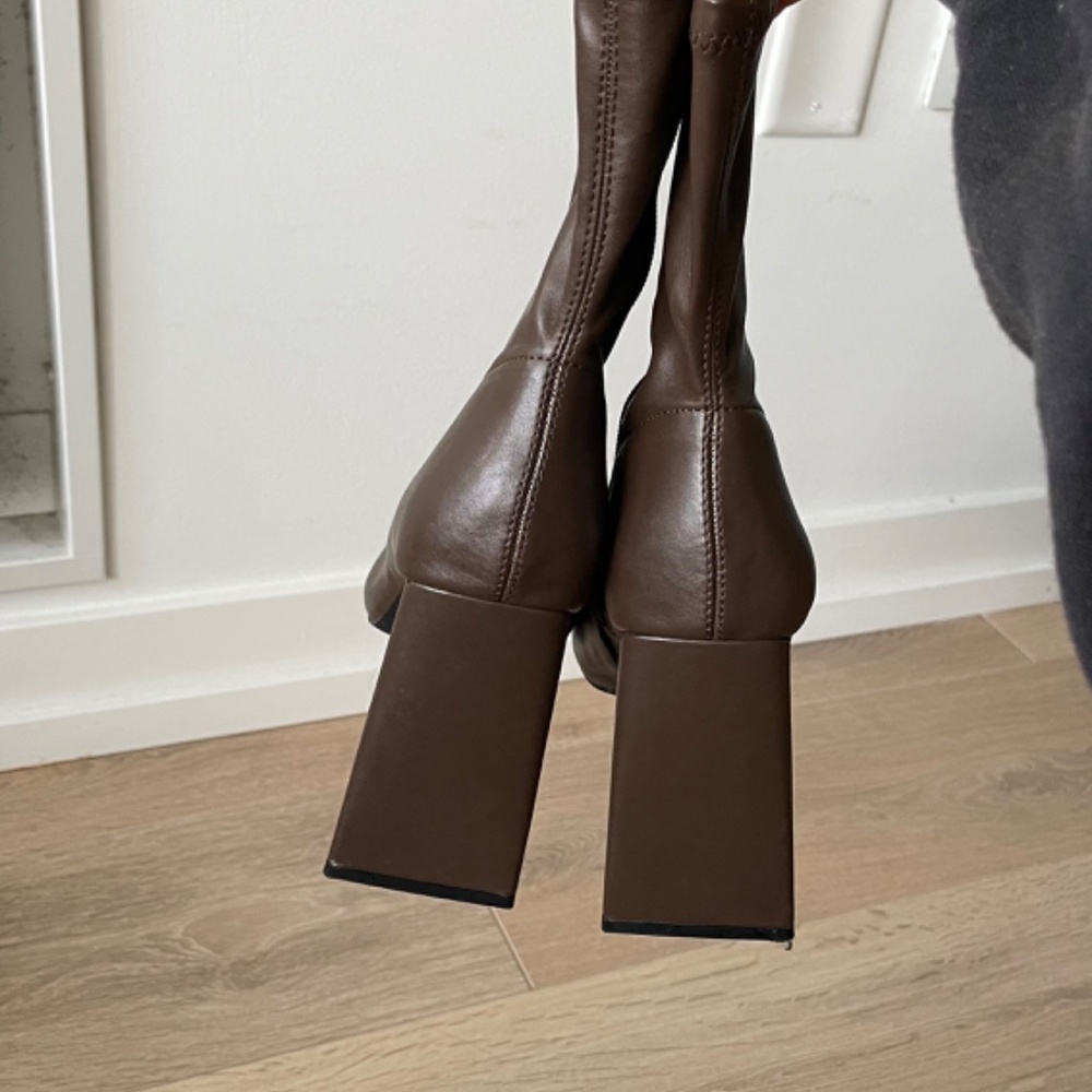 Boots - Picture 3 of 3